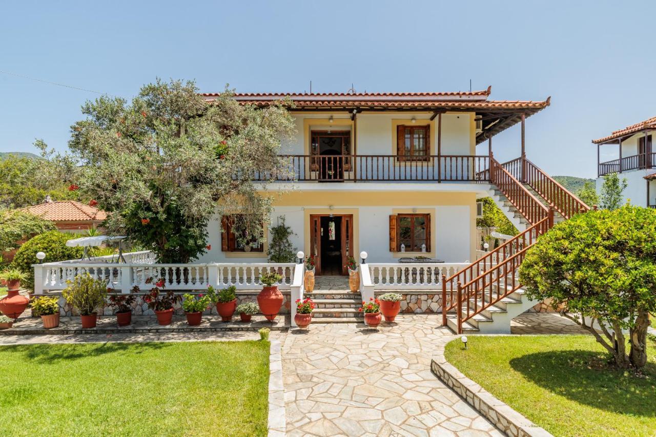 Panagou Studios Skopelos Town Exterior foto