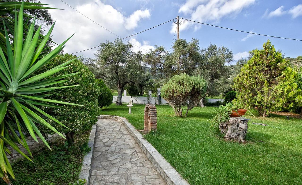Panagou Studios Skopelos Town Exterior foto